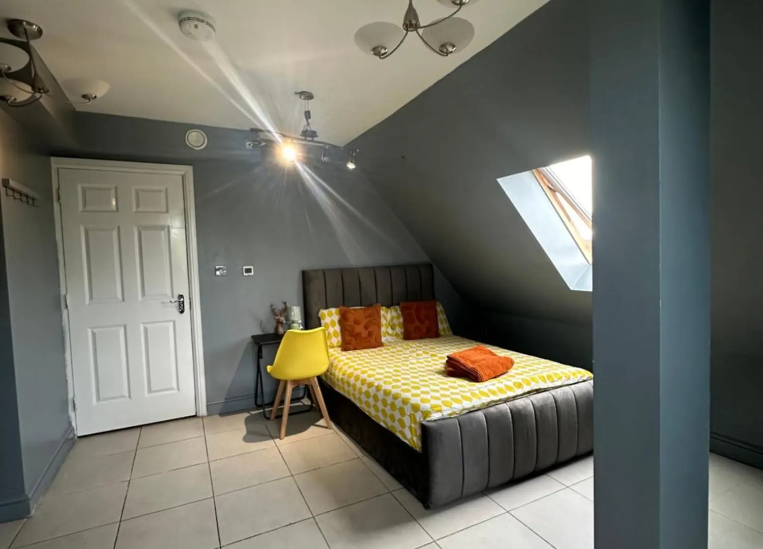 Homestay Luxury Room In Rooftop Penthouse In Central London, Shared Flat