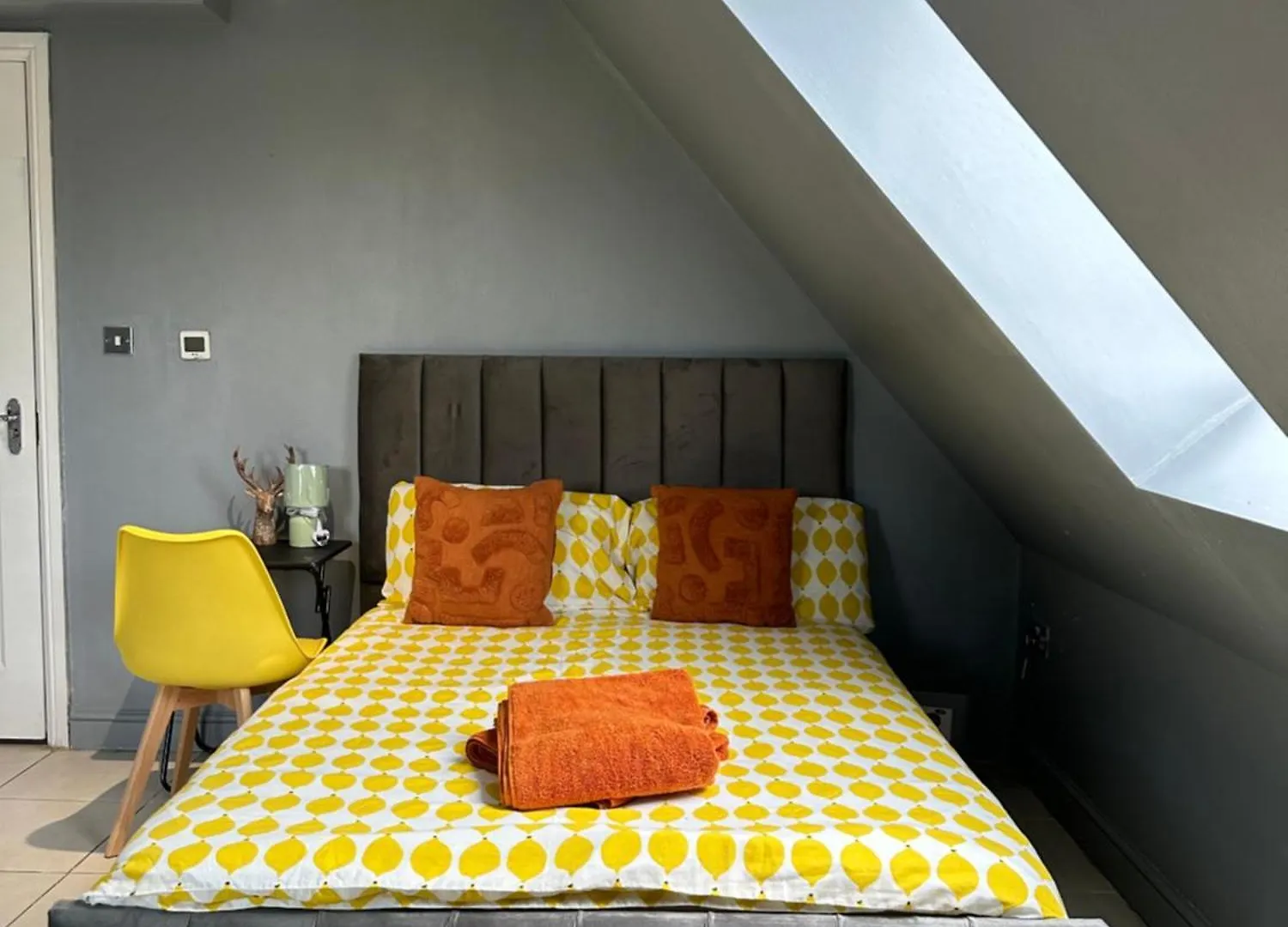 Homestay Luxury Room In Rooftop Penthouse In Central London, Shared Flat
